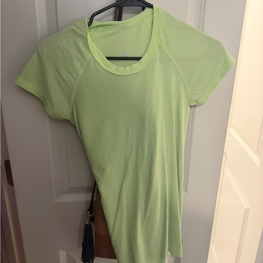 Lululemon Athletica Light Green Short Sleeve Tee